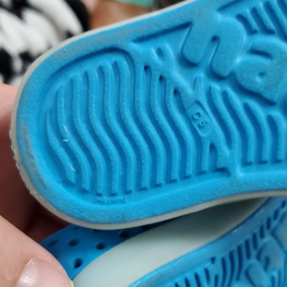 Native Jefferson Glow shoes